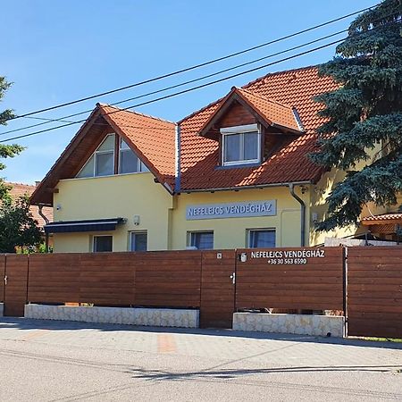 Nefelejcs Vendeghaz Otel Gödöllő Dış mekan fotoğraf