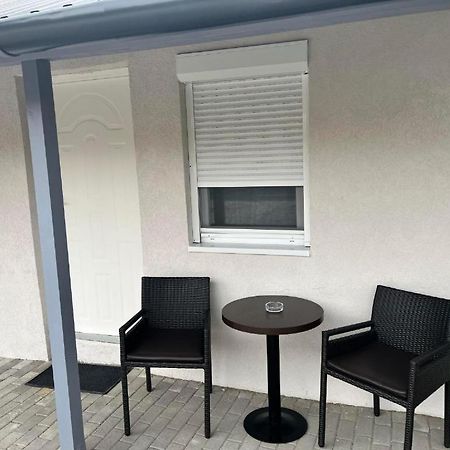 Nefelejcs Vendeghaz Otel Gödöllő Dış mekan fotoğraf