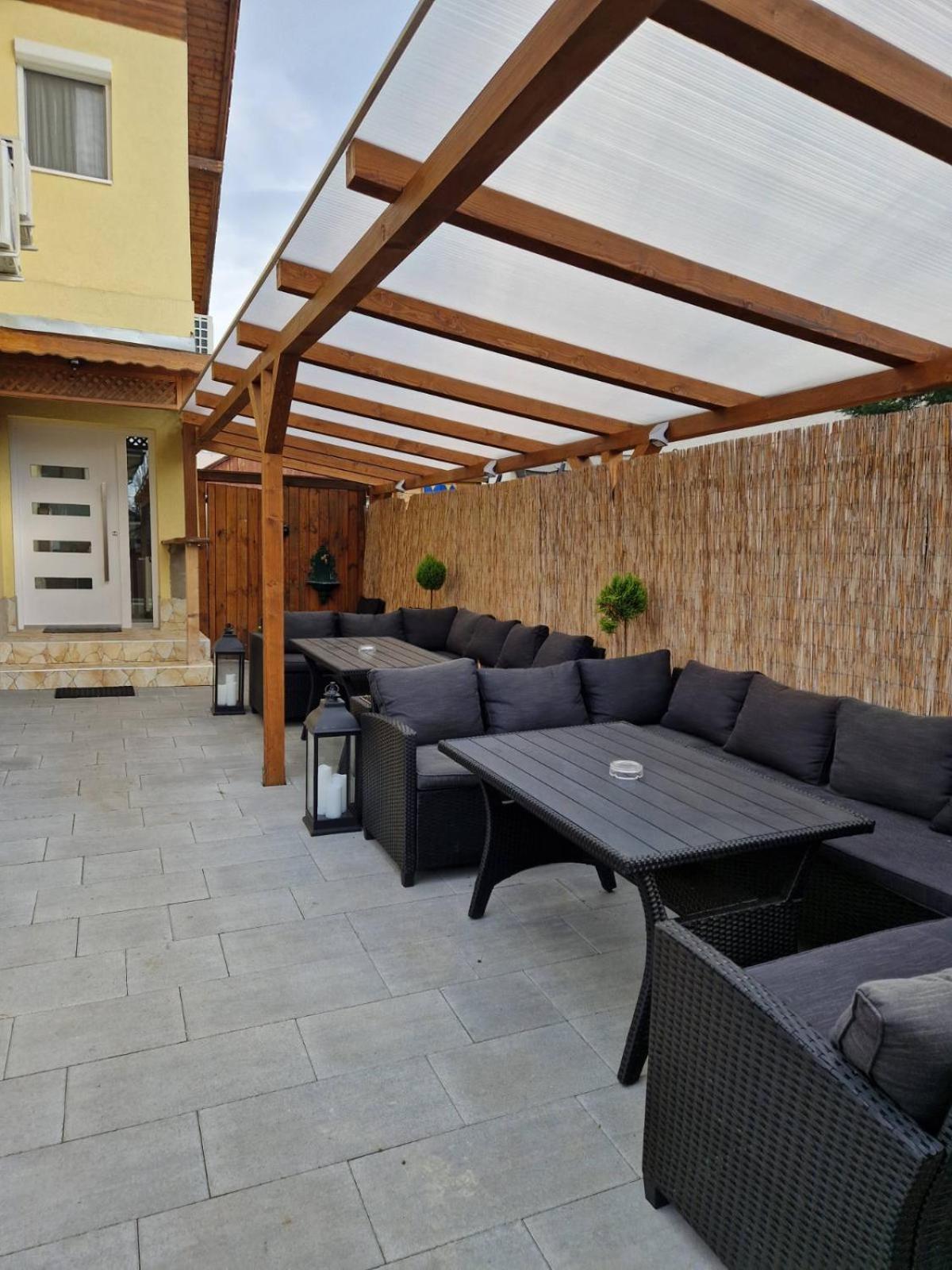 Nefelejcs Vendeghaz Otel Gödöllő Dış mekan fotoğraf