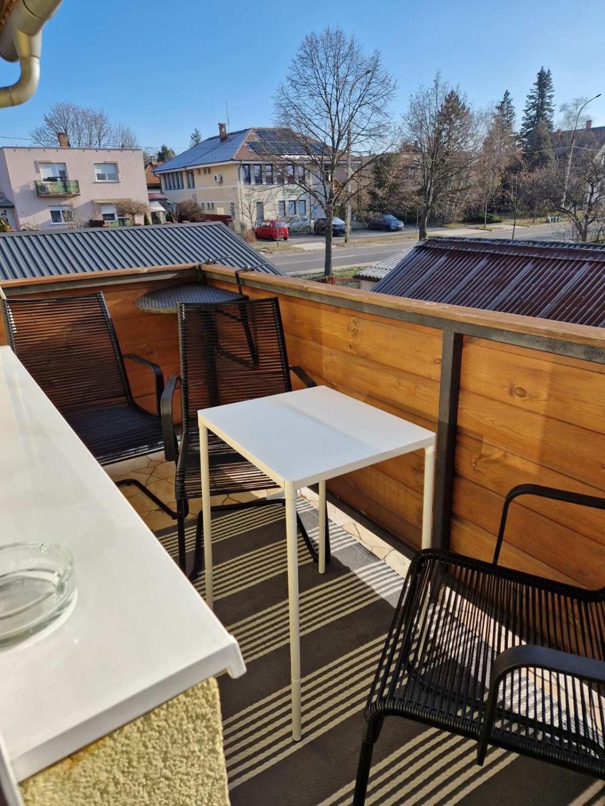Nefelejcs Vendeghaz Otel Gödöllő Dış mekan fotoğraf