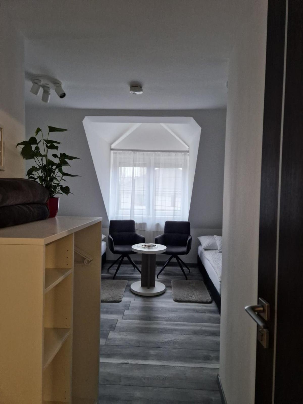 Nefelejcs Vendeghaz Otel Gödöllő Dış mekan fotoğraf